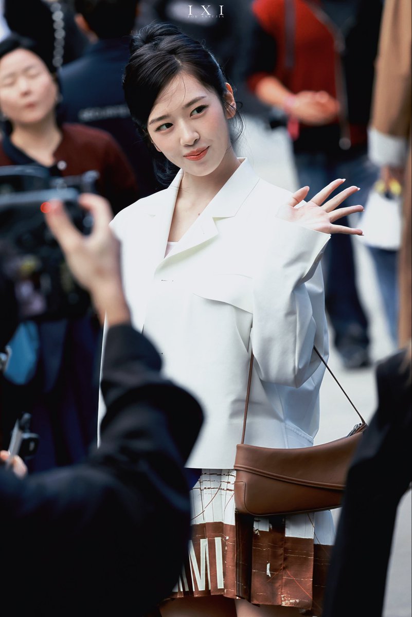 IXI_still's tweet photo. 261004

#YUJINxLacosteSS27
#ANYUJIN #LacosteSS27
#안유진 #YUJIN #IVE #아이브 https://t.co/Rc1xL6JSuS