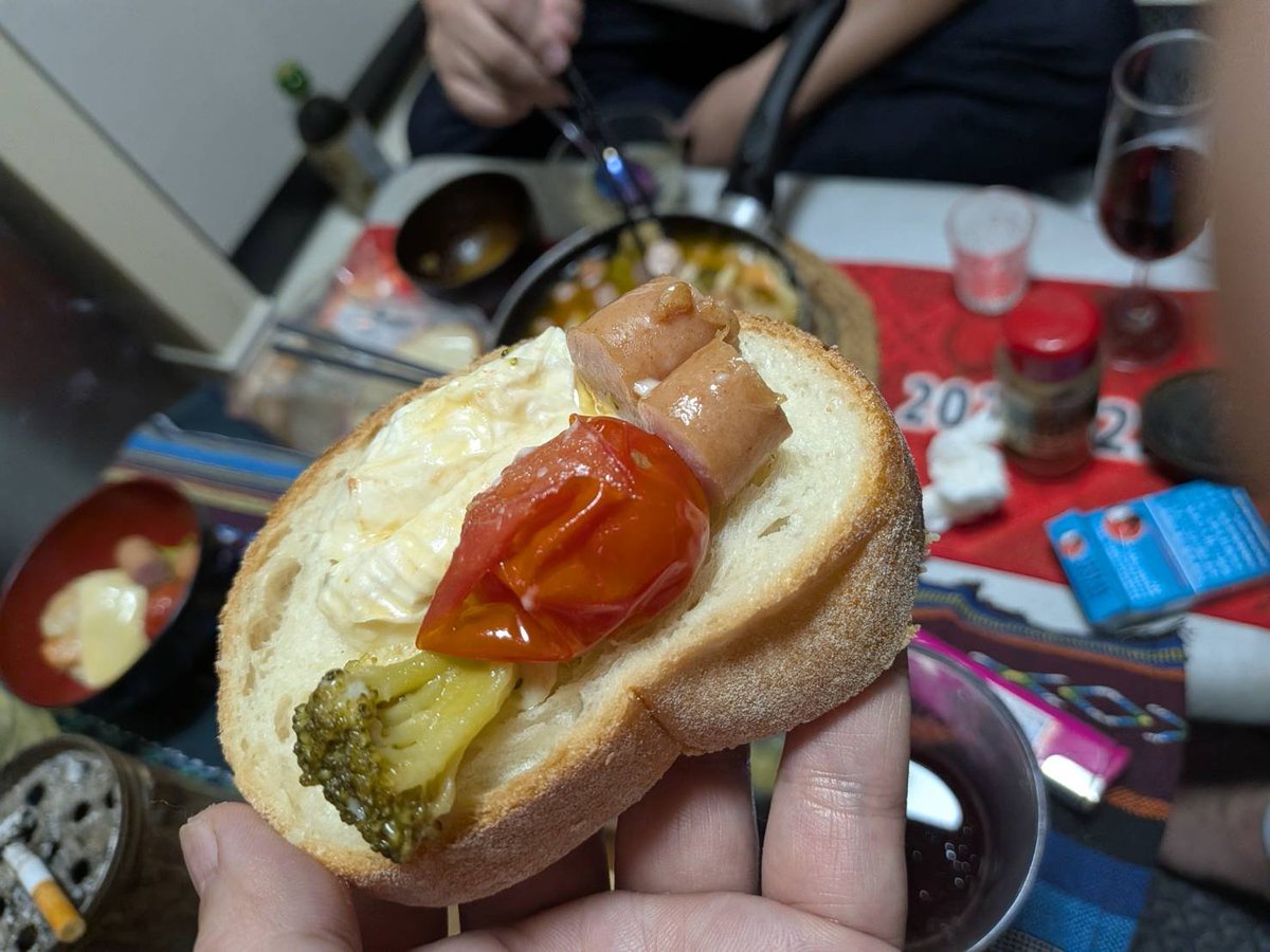 trpgmikan's tweet photo. (*ﾟ∀ﾟ)男3人集まったら

(*ﾟ∀ﾟ)そら酒盛りよ！！！飯はオレがつくった https://t.co/yhuYYWlq2M