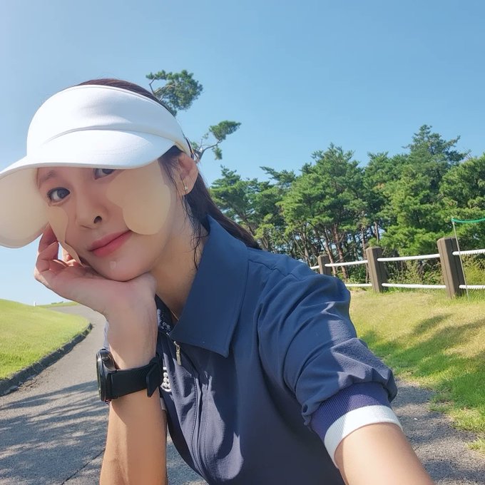 umty123's tweet photo. 어린남자랑 한번해보고 싶어     

#섹트 #맘눌뎀 #40대 https://t.co/uwbTqh1f9k