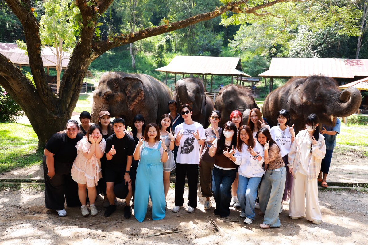DrAllyBrand's tweet photo. สำหรับงาน https://t.co/aVPVowaT3x Pai Aew Tuay Kan Chiang Mai with Perth ในครั้งนี้ ต้องขอทุกท่านที่มาร่วมทริปในครั้งนี้ด้วยกันนะคะ หวังว่าทุกคนจะได้รับความสุขในทริปนี้กลับไปด้วยกันนะคะ หากงานในครั้งนี้ผิดพลาดประการใด ขออภัยไว้ ณ ที่นี้ด้วยนะคะ แล้วพบกันโอกาสถัดไปนะคะ ✨🙇🏻‍♀️🤍

PERTH PAIAEW CHIANGMAI
#DrAllyinCNXwithPerth
#PerthTanapon #KDPPE