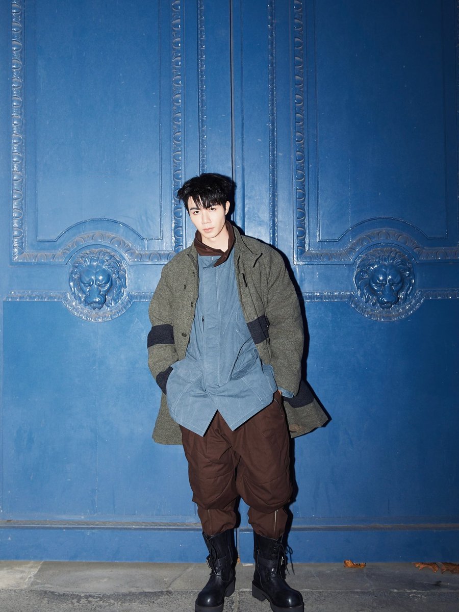 ZeePruk_OFC's tweet photo. [ IG : kazzmagazine ]

ซี พฤกษ์ ร่วมชมโชว์แบรนด์ Yohji Yamamoto คอลเล็กชั่น Spring/Summer 2027 @ PARIS FASHION WEEK 🤍

ZEE PRUK IN PFW 2027
#YohjiYamamotoXZeePruk

#yohjiyamamoto
@zee_pruk #ZeePruk https://t.co/TxhZaLM4PC