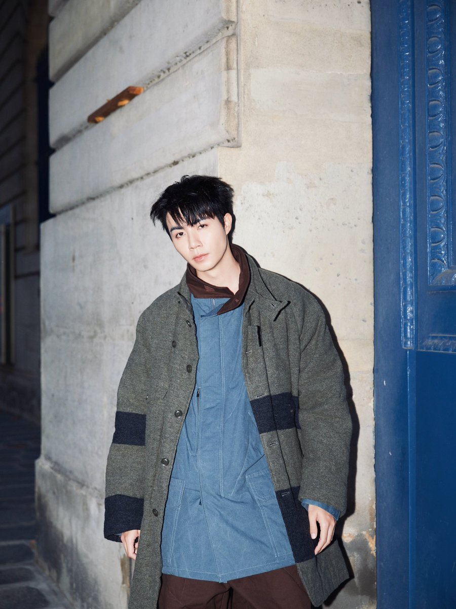 ZeePruk_OFC's tweet photo. [ IG : kazzmagazine ]

ซี พฤกษ์ ร่วมชมโชว์แบรนด์ Yohji Yamamoto คอลเล็กชั่น Spring/Summer 2027 @ PARIS FASHION WEEK 🤍

ZEE PRUK IN PFW 2027
#YohjiYamamotoXZeePruk

#yohjiyamamoto
@zee_pruk #ZeePruk https://t.co/TxhZaLM4PC