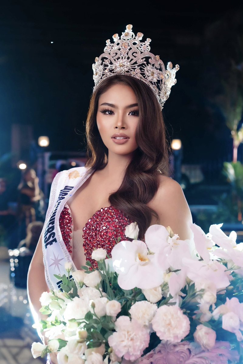 yukidusnd's tweet photo. Surprise❤️ #MissUniversePhilippines #NegrosOccidental https://t.co/0BlBpkHqQC