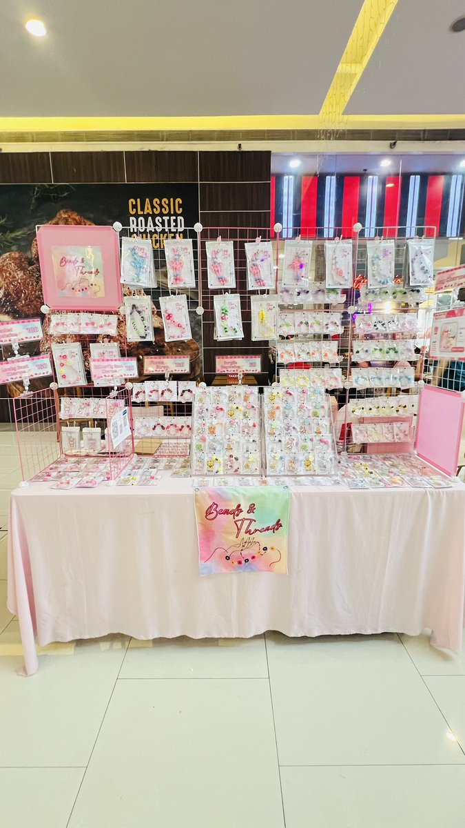 BeadsThreads's tweet photo. Beads &amp; Threads is here 🩷💛

We have a limited number of freebies available for anyone who purchases any item from us! ✨ Get yours while supplies last! 

#JEONGHAN #정한
#everyHANNIEday https://t.co/oZd95BnKK0