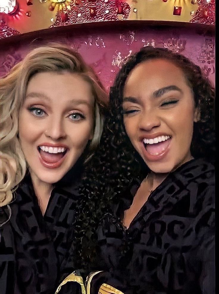AccessPerrie's tweet photo. Happy Birthday to our queen @LeighAnneMusic 💚🩷 https://t.co/KOUHKybDOK