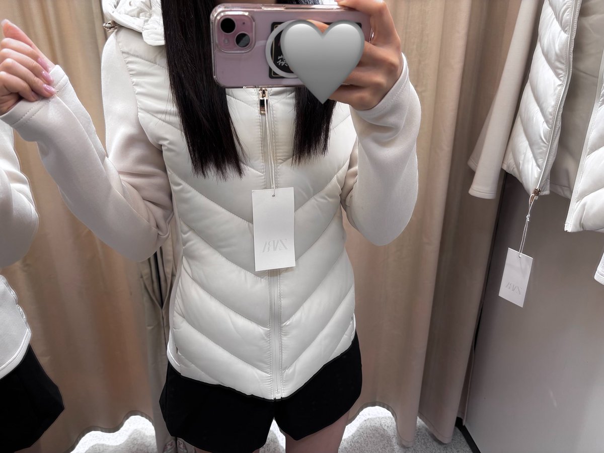 nyon_chn's tweet photo. zaraのアウター可愛い🧥 https://t.co/tRVw0SVE0t