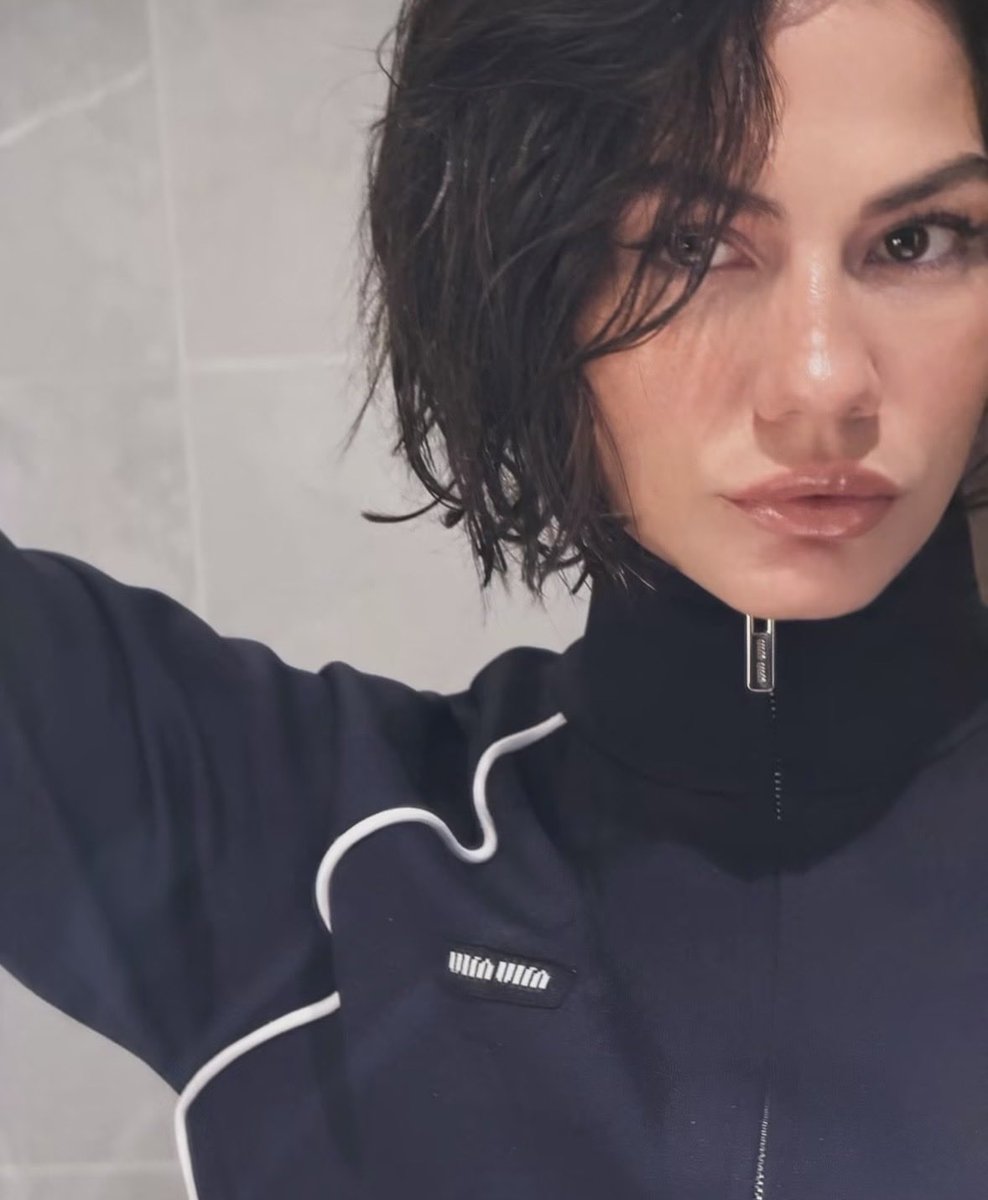 styleeras's tweet photo. Demet Özdemir via instagram 🤍🫠🪽 https://t.co/oc9fxgYRI9