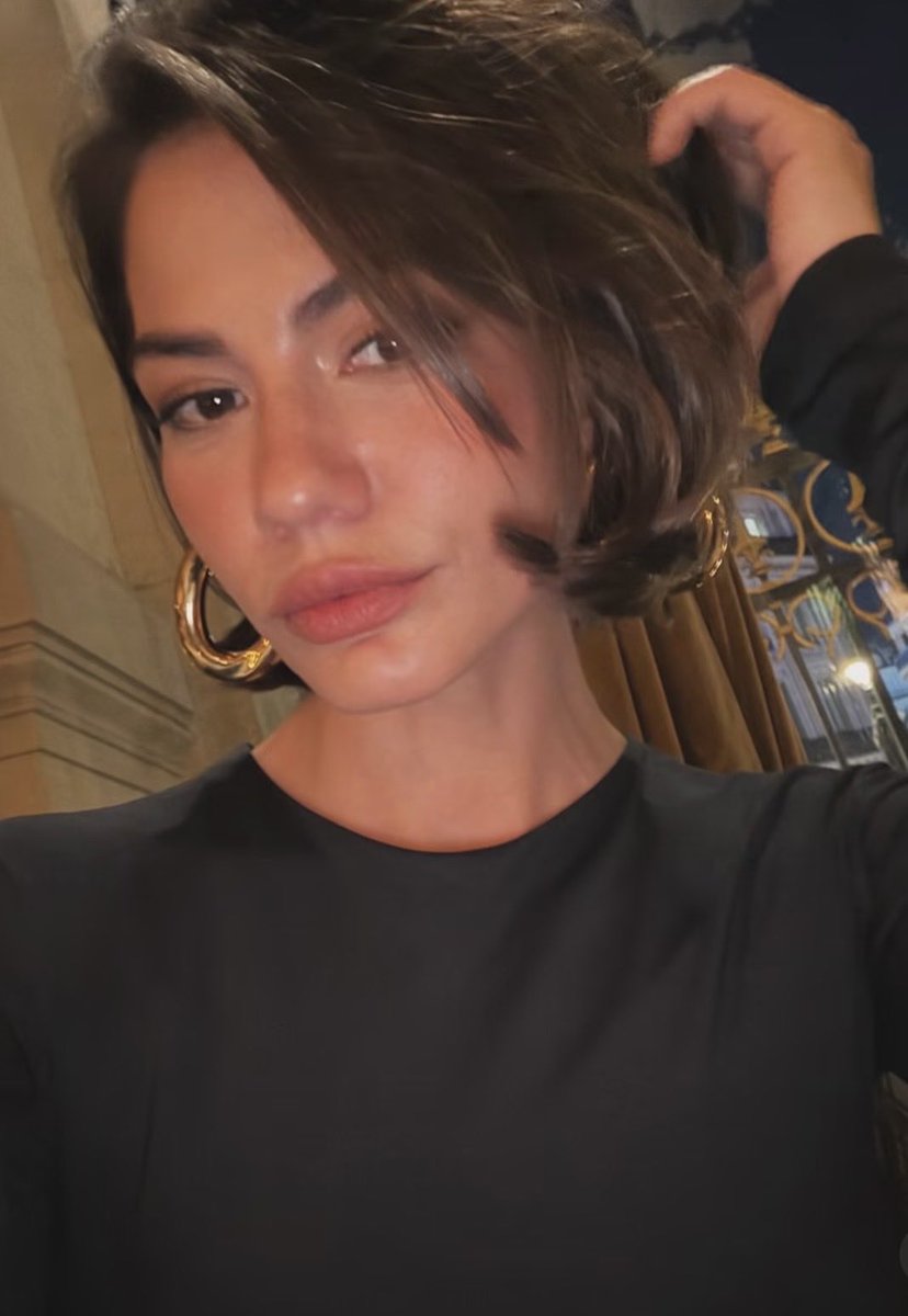 styleeras's tweet photo. Demet Özdemir via instagram 🤍🫠🪽 https://t.co/oc9fxgYRI9