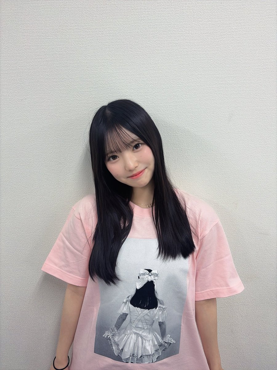 hkt48_yui's tweet photo. オンラインお話し会ありがとうございました！
みんなからの応援メッセージ多くてうれぴ
公演楽しみって声多くてゆいも楽しみな気持ち増えた✌🏻🔥
3部だけ生誕Tお披露目した💗 https://t.co/ug0bkiWnpM