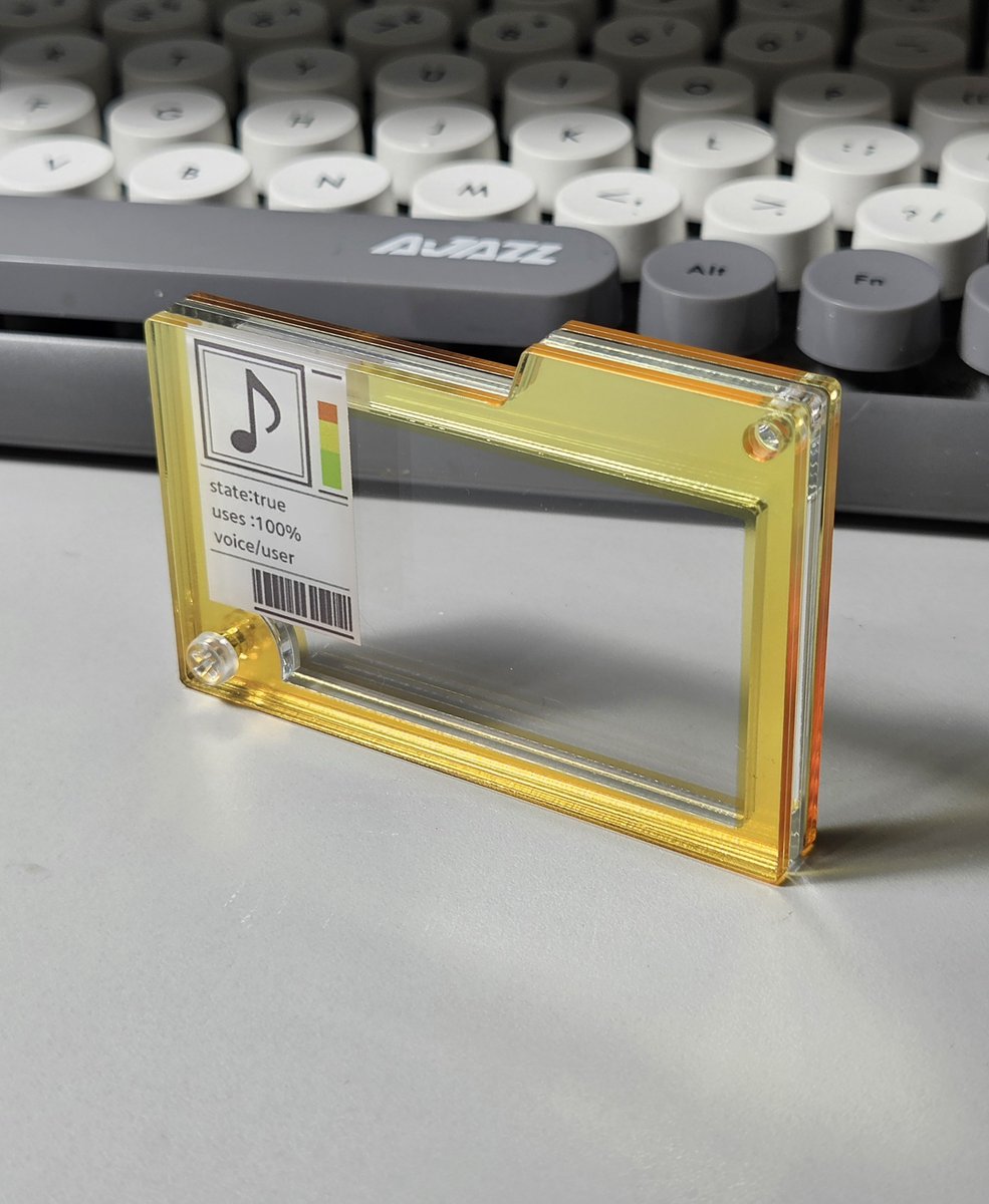 Osyaberi_oniku's tweet photo. できたぞ！スライド開閉できる組み立て式ファイルフォルダ型アクリルシェーカーです。中身を好きなキャラクターに入れ替え可能！
2026UTAてるので頒布予定です。 https://t.co/qpWxfephWz