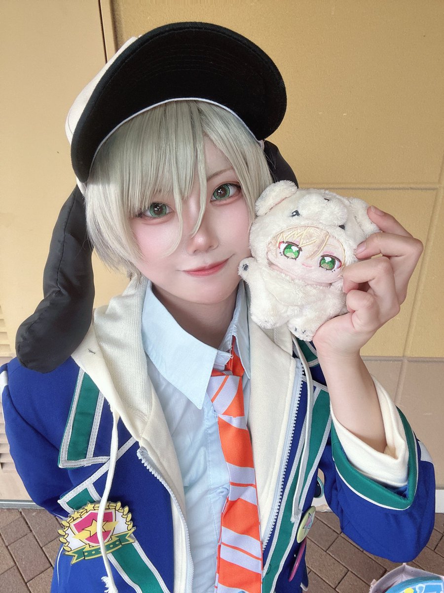 tag_r_0922's tweet photo. cos 白鳥藍良

         いつぬいちゃんと撮ったよ〜🎶

🤍 https://t.co/ZvYTMCz81G