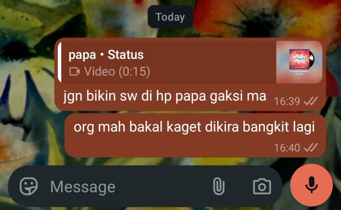 renoploy's tweet photo. mama gue demen bgt bikin sw pake hp papa, padahal papa udh gaada 😭 https://t.co/qLG9633vwa