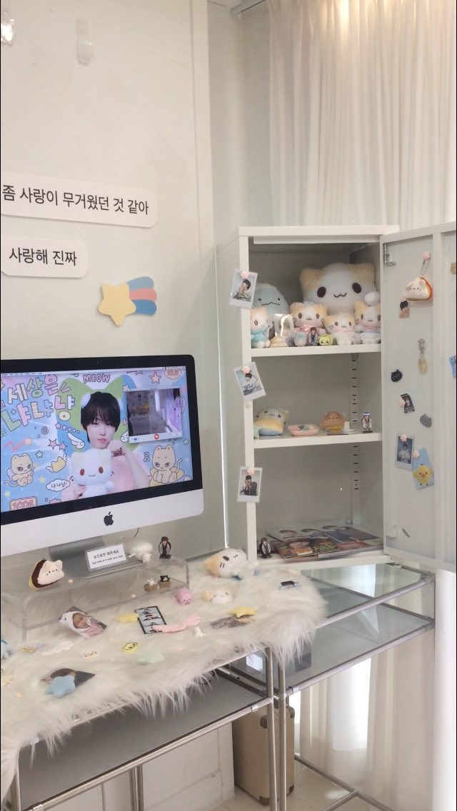 iiiiingging's tweet photo. 내 언니들이랑..//🫪 https://t.co/kmKlKcLAAt