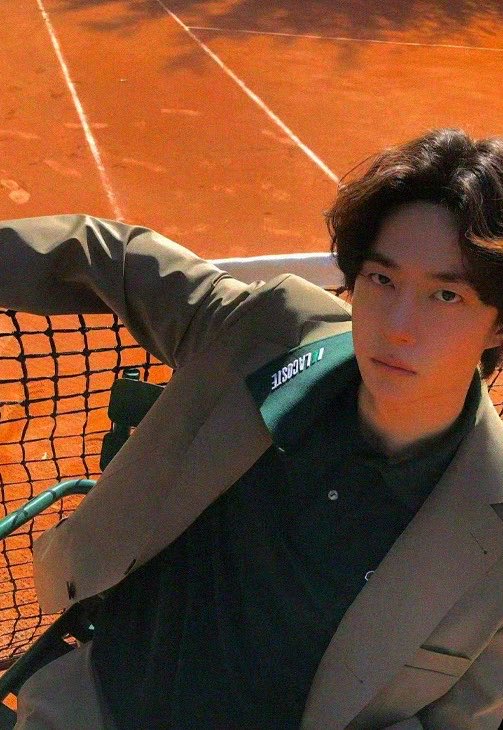 jerjes00's tweet photo. โอ้โห lacoste 🐊🎾 ให้อะไรกับเราเยอะมาก อี้ป๋อโคตรน่ารัก 😭😭😭 แล้วดูทำหน้าทำตา ใครทำฮีงอนแก้มอุ๋งแบบนั้นอะ ง้อด่วน ๆ 🐽🫳🏻

WANG YIBO LACOSTE NO WHITE
#WangYiboPFWxLacosteSS27 https://t.co/o2rXukRfhG