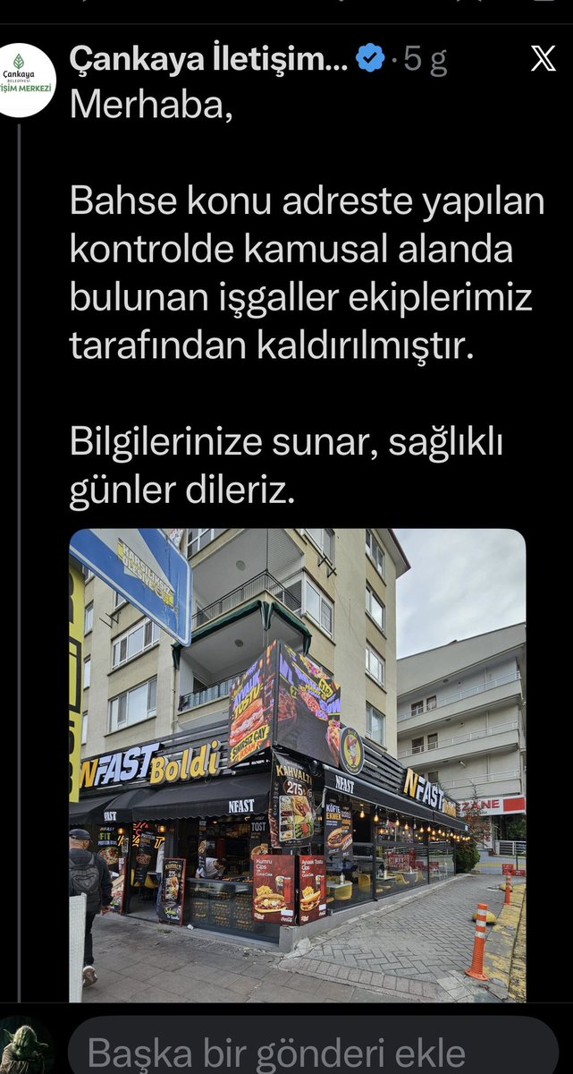 masteryodadkan's tweet photo. @cankayabelediye @ankarabbld @mavimasa , buraya devamlı uyarı yapıyorsunuz ama sahibinin sizi dinlediği yok bugün komple kaldırımı işgal etmiş ,
Acaba ceza gibi bir şey mi uygulasanız sözde ihtar bunlara  olmuyor https://t.co/KinrwoW3MX