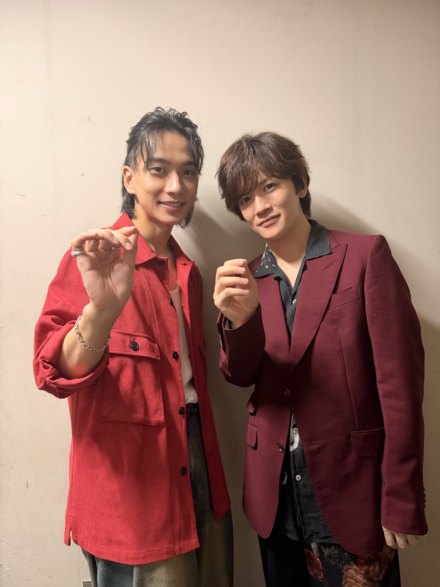 sionyoshitaka's tweet photo. 『小西成弥 Birthday Event 2026』に
ゲストとしてお邪魔させて頂きましたー！

莇の事だったり、お芝居の事だったり。
色んなお話ができてとても幸せでした。💄

貴重な機会をありがとうございました！

いつかまたご一緒できますように。 https://t.co/dixBaAhta1