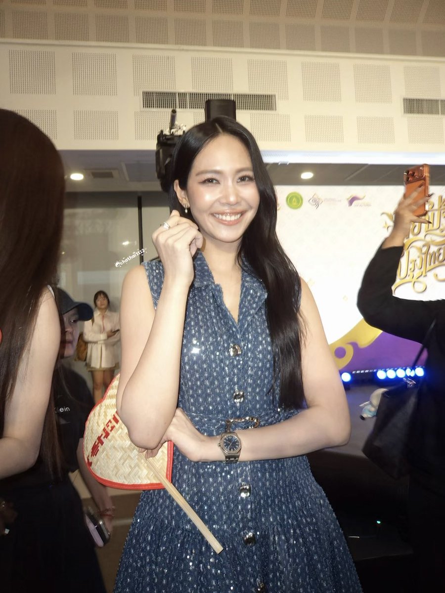 chathai1112's tweet photo. คนสวยขามาก😭😭

THAI TASTE THAI FEST X PNB
#ไทยฟุ้งปรุงไทยxปุยนุ่นบิ๊นท์
#bintsireethorn https://t.co/tftfDYeezm