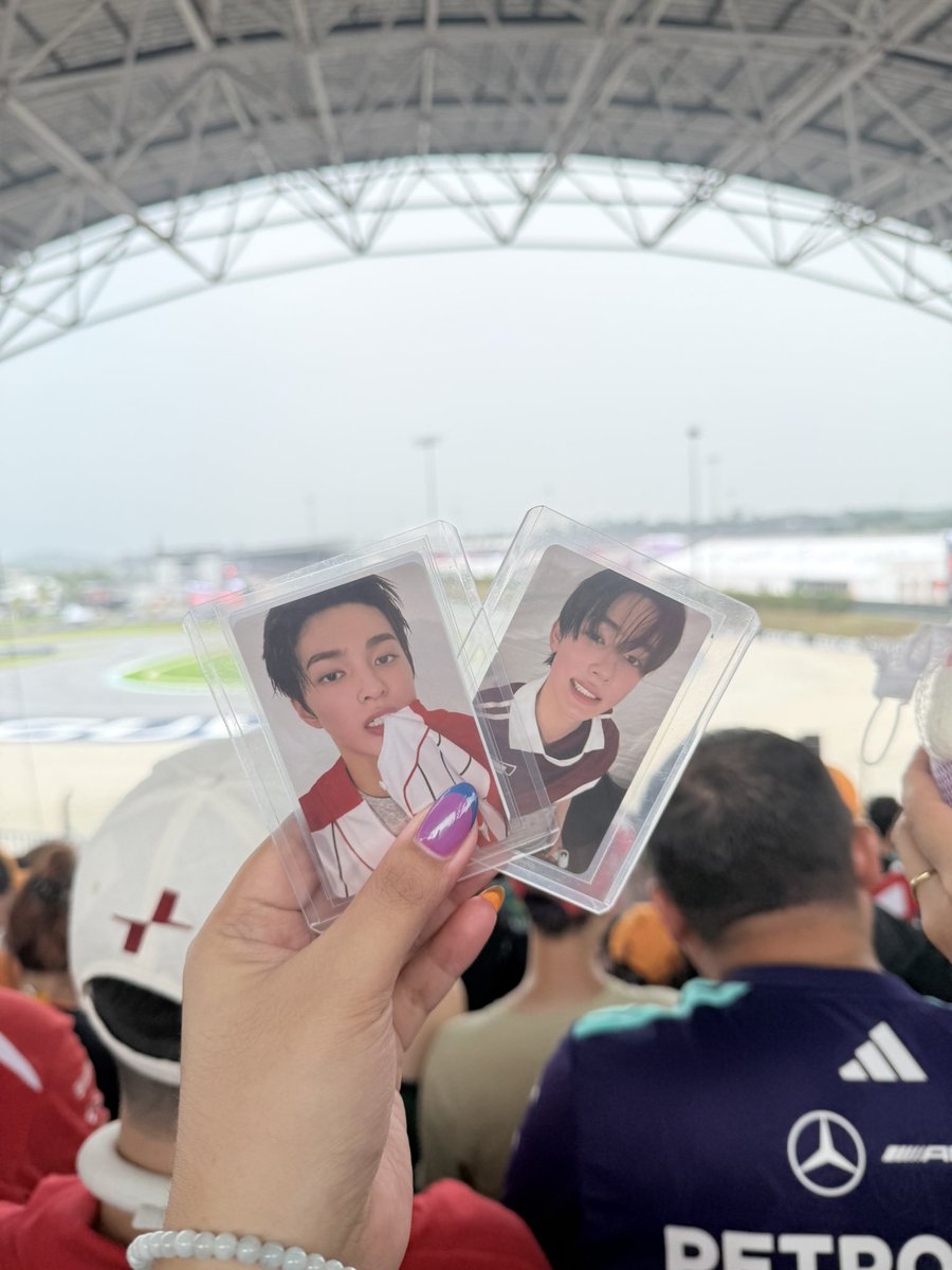 louvseonghyeon's tweet photo. keonhyeon in sepang! 🏎️🤍 (ferrari truthers) ft. me &amp; my friend nyahaha #BahrainGP https://t.co/4b7gAkMVkv