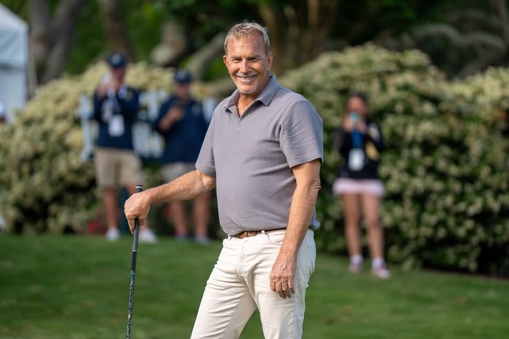 continosabina's tweet photo. “A good day, a good conversation, and a few memories to keep.#KevinCostner #FilmTwitter https://t.co/EAdPtwEzQs