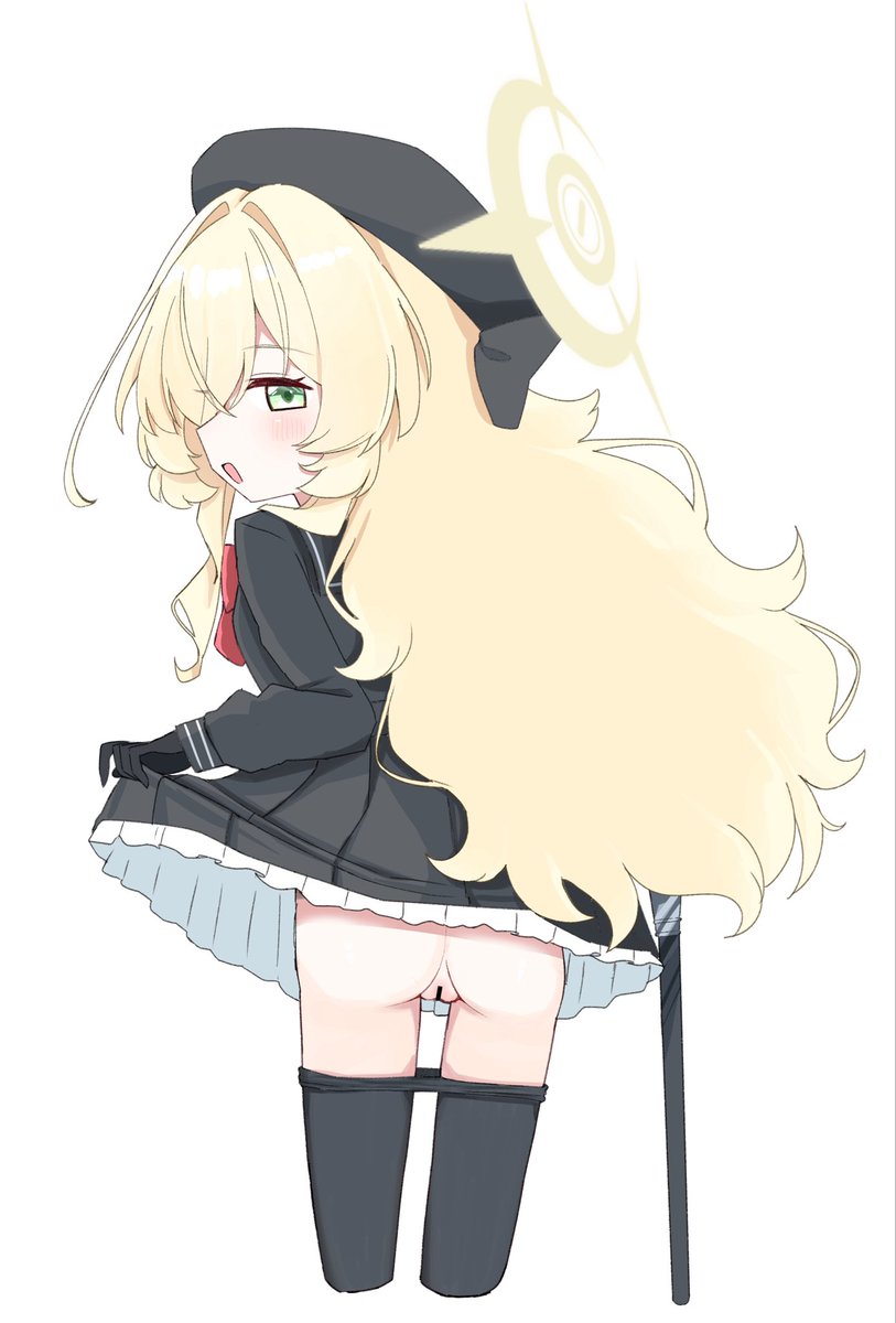 MmMmMmM5679's tweet photo. ニヤニヤ教授 https://t.co/xVEkeWaPjN