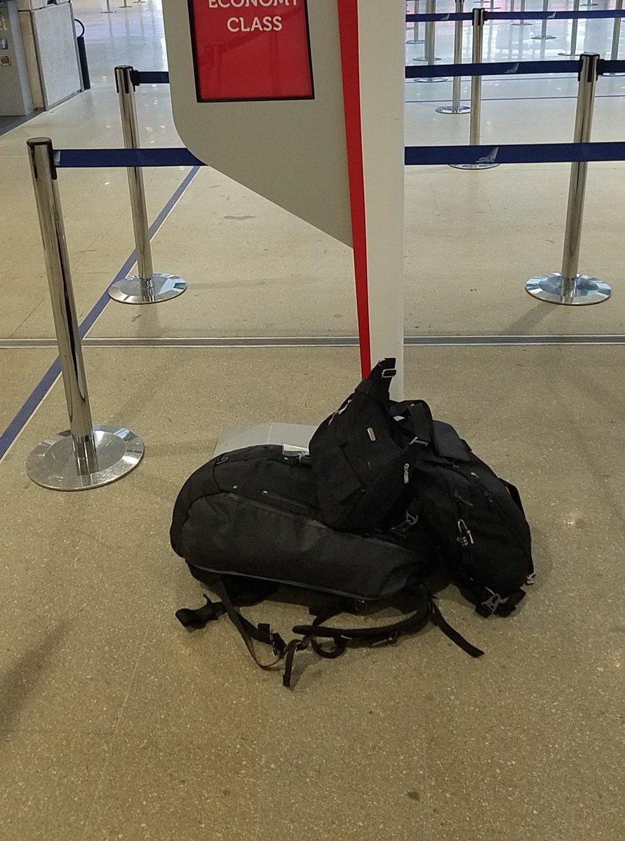 wanderonomy's tweet photo. Trying to pack light for a dive vacation is an extreme sport in itself. (Kinda like putting on a wetsuit. 😂) But turning gear chaos into a single streamlined bag before check-in? That’s an art form.

To help you skip the pre-flight living room meltdowns… https://t.co/SgxfISRm6M https://t.co/YNa6tTEqV9