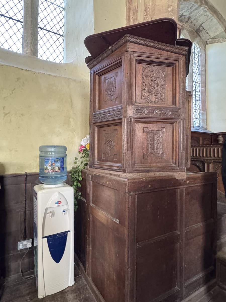 Barb_Drummond's tweet photo. #SundaySermons #StAndrew #Wroxeter need long arms for hydration during sermon! https://t.co/kECxD7JDr8