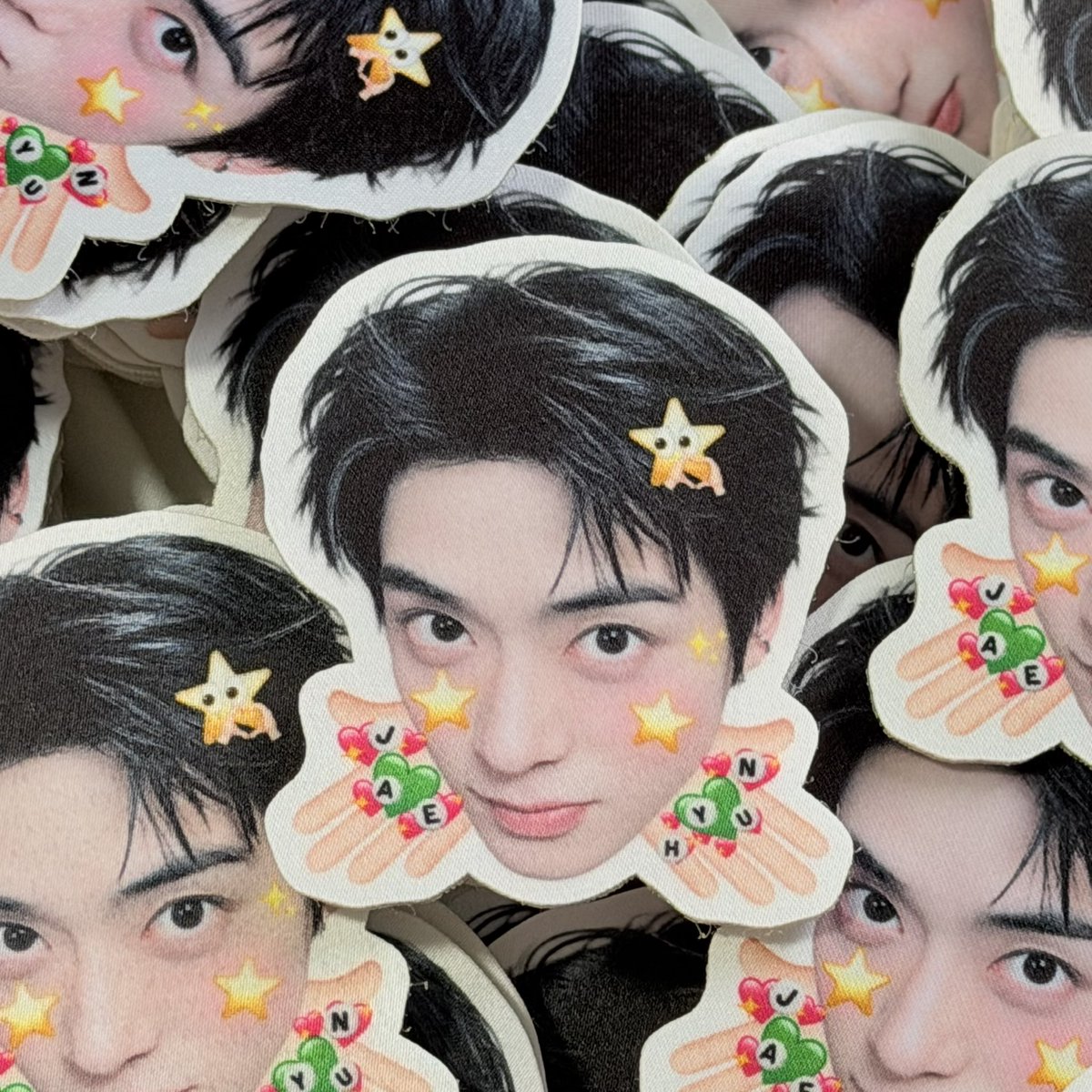 kradookmaidee's tweet photo. กองทัพบุกกก ความน่ารักล้นจอมากกก
ฮรึกกก ฮือออ มารับกันนะทุกคนๆๆ😭😭😭✌🏻 https://t.co/xTy8RwELi9