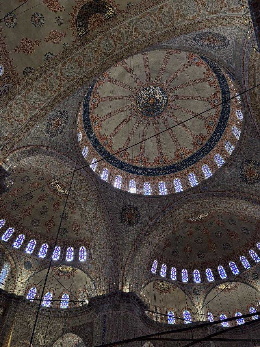 bmshasta's tweet photo. sultan ahmet camii https://t.co/v9uFBp2Yx8