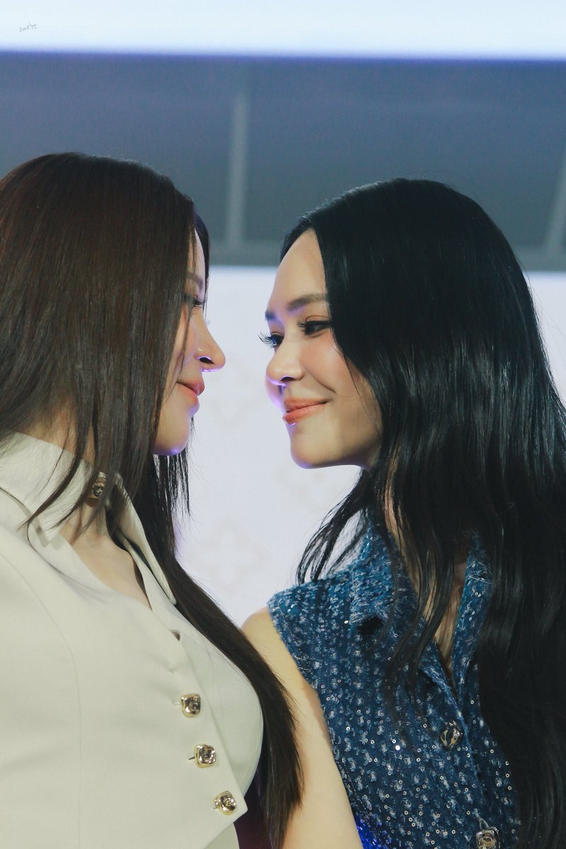 2wmtre's tweet photo. 👀 ใครหลบตาก่อนแพ้นะคะ 

THAI TASTE THAI FEST X PNB
#ไทยฟุ้งปรุงไทยxปุยนุ่นบิ๊นท์
#puinoonbint https://t.co/G38Jg8hHRt