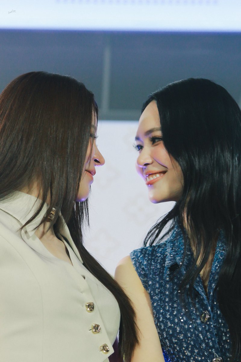 2wmtre's tweet photo. 👀 ใครหลบตาก่อนแพ้นะคะ 

THAI TASTE THAI FEST X PNB
#ไทยฟุ้งปรุงไทยxปุยนุ่นบิ๊นท์
#puinoonbint https://t.co/G38Jg8hHRt