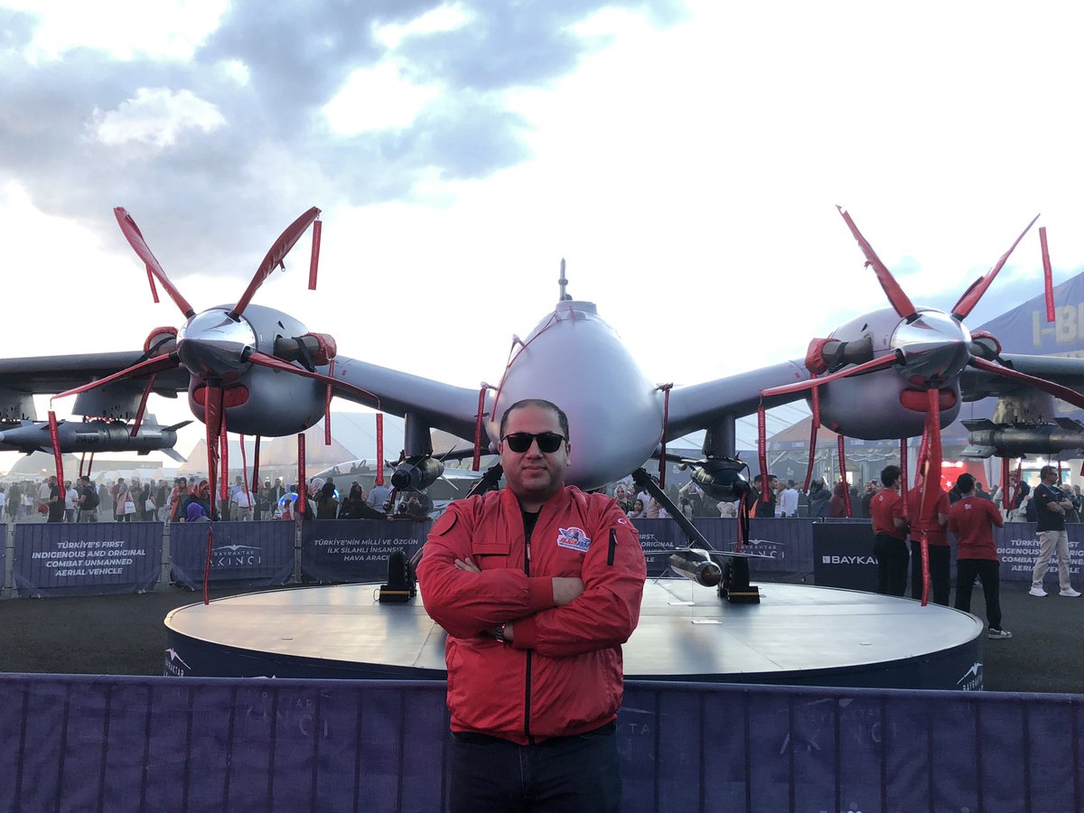 mikramarslan's tweet photo. 🚀 Geleceğin Türkiye’sine şahitlik ettik…

TEKNOFEST Şanl��urfa’da; gençlerimizin hayallerine, üretme azmine ve Türkiye Yüzyılı’nın güçlü vizyonuna bir kez daha tanıklık ettik.

Biz gençlerimize inanıyor, onların hayallerini Türkiye’nin yarınları olarak görüyoruz.

Teknolojide, bilimde ve savunma sanayisinde tam bağımsız Türkiye hedefiyle; gençlerimizle birlikte daha güçlü yarınlara…

🇹🇷 TEKNOFEST ruhu, Türkiye’nin yükselen gençliğidir.

@avyusufibis 
@osmannazlier 
@fatihseyrekk 
@AKGenclikGM