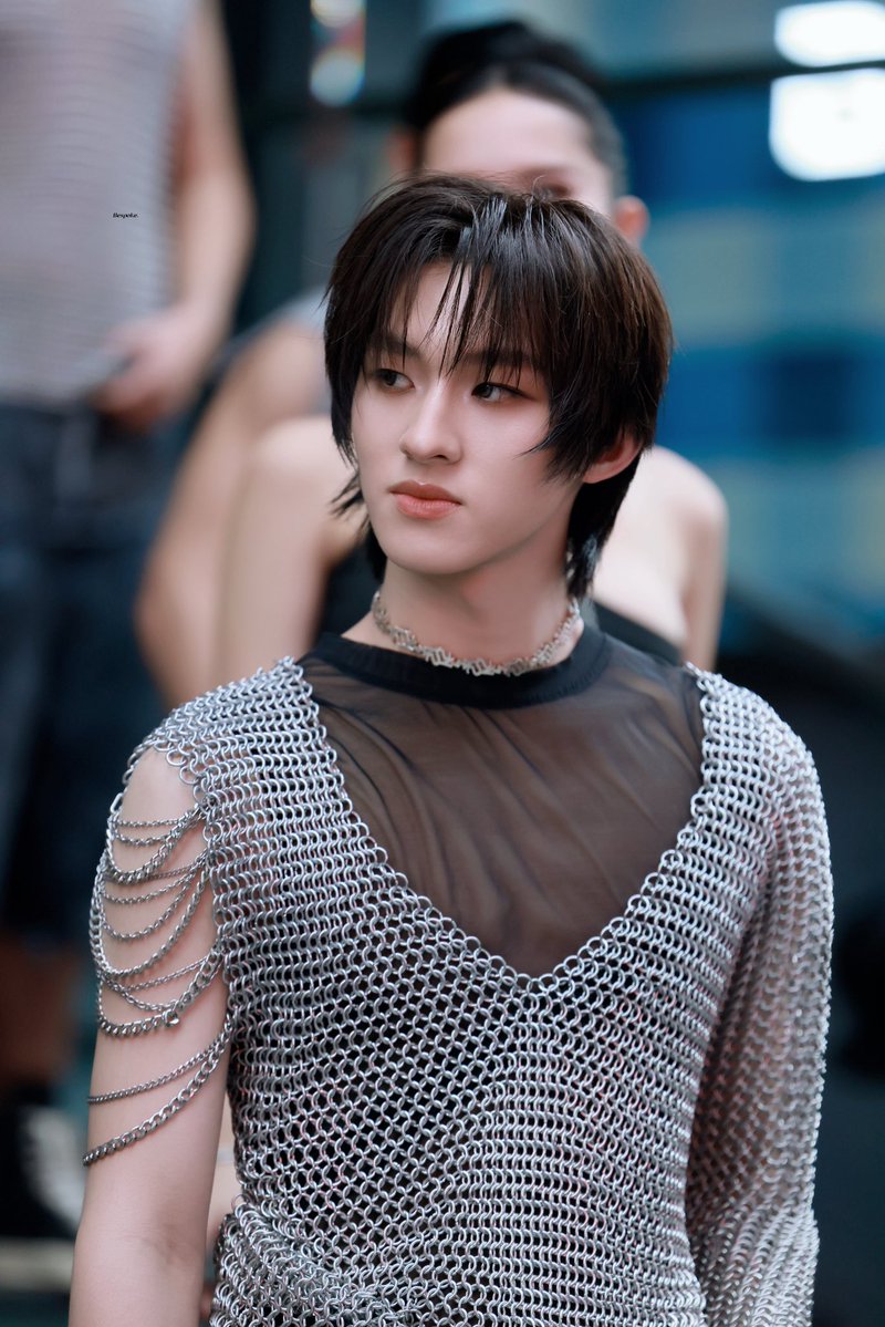 Bespoke_tk's tweet photo. KONG AT SIAM CENTER BIFW26
#SiamCenterBIFW2026xKONG #KieraSelbeRunway2026 https://t.co/REDEibn7LE