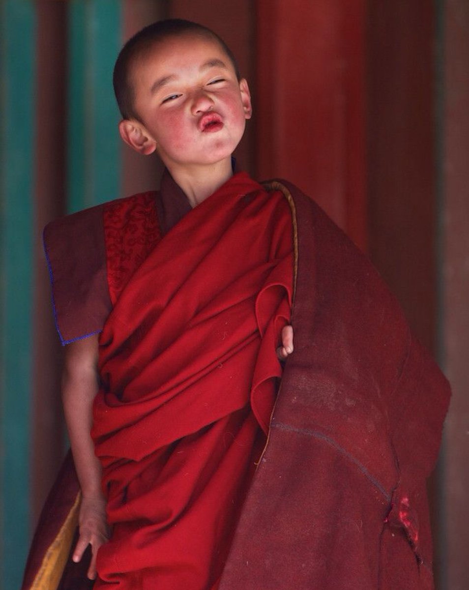 Zenm001's tweet photo. The student asked, "master what is anger"?

The master replied, "it is a punishment you give yourself, for someone else's mistake".

-Age of enlightenment https://t.co/IWYsXGGOEc