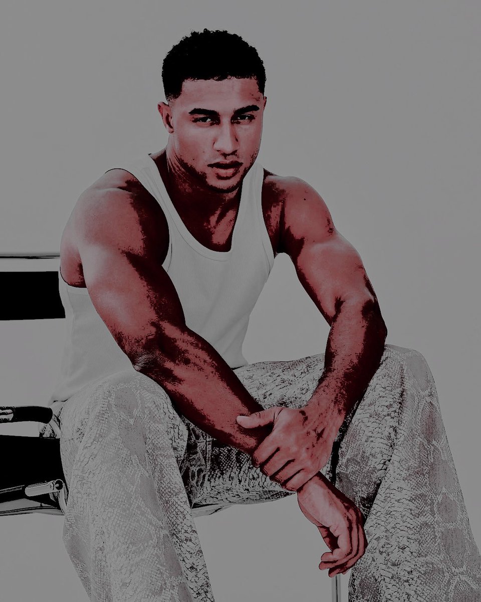 psyluneira's tweet photo. ིྀ         
⠀⠀  
       Will. 

*    model, tutor, local athlete ( 𝓵ucifer ) that you ought to keep closer. 

         †

playful. hilarious. iron-thewed. sweet. yet cursed. obsession inducing. &amp; all the more for discovery. https://t.co/dMvKUsEeMv