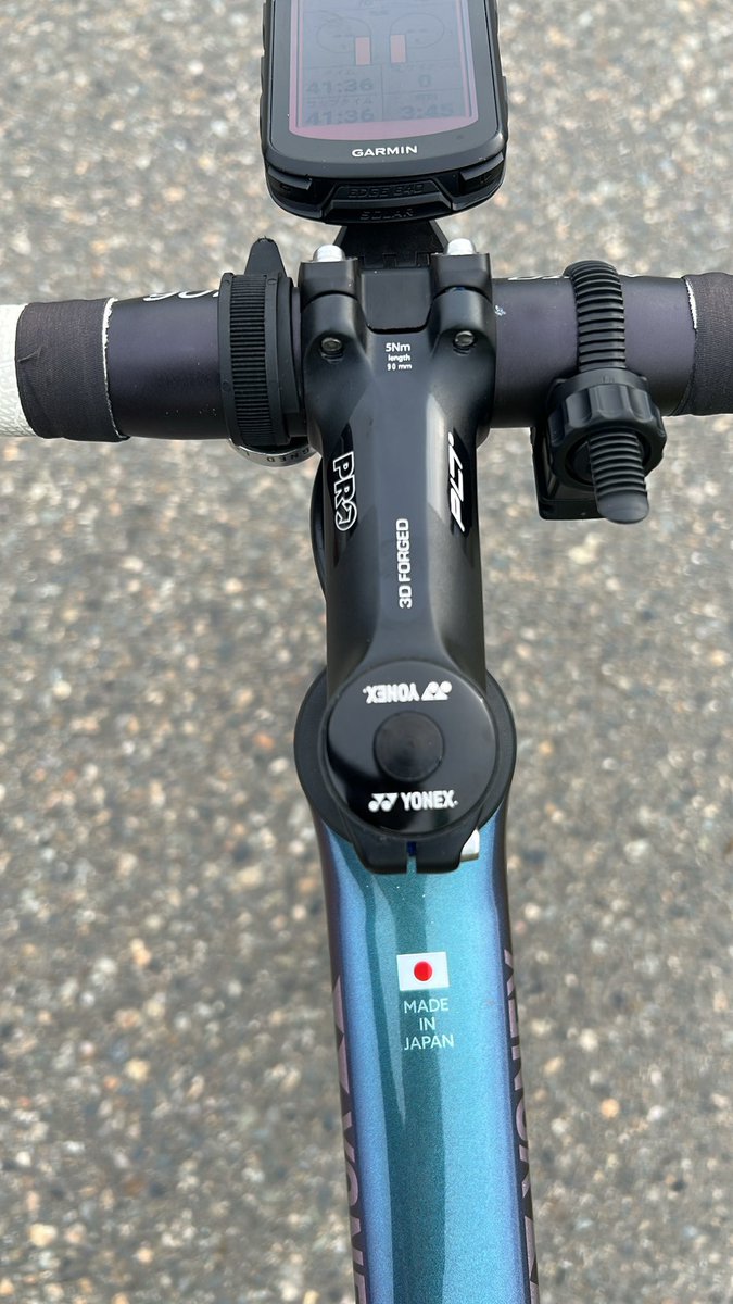 hsyk50's tweet photo. 今日試乗の二台🚴‍♂️🚴‍♀️
どちらも軽量フレームだけど、タイヤとホイールで乗り味はガラッと変わりそう🛞
ハンドルやステム、サドル形状も自分好みに変えたら楽しい一台になりそう😍
自転車って奥深いわー
#ヨネックスカーボンロードバイク 
#トレックマドン
#次の一台 
#ロードバイク https://t.co/Sw1793X9JW
