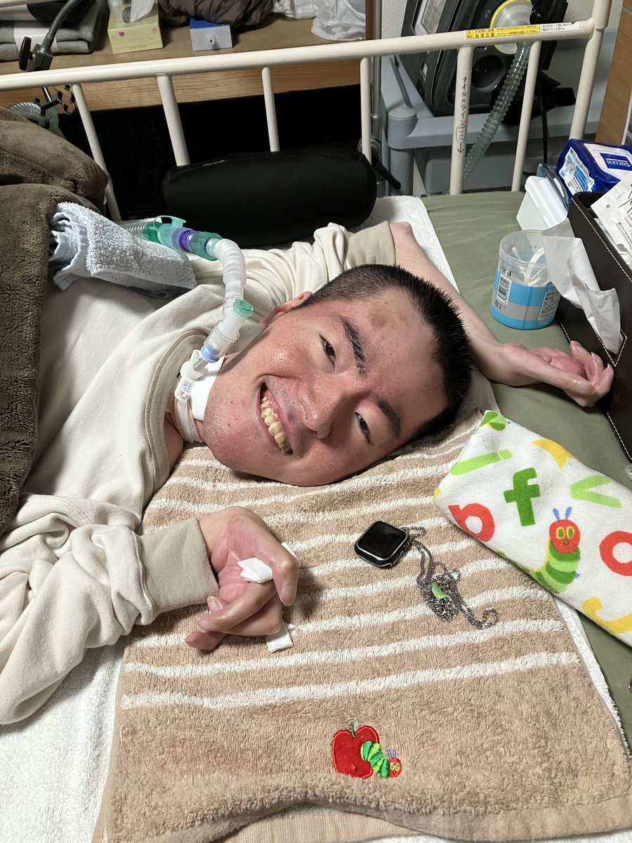 meriodasu_3618's tweet photo. 僕は四国の愛媛県出身の人間です。

寝たきりだけど夢の為に
一人で大阪に出てきました。

ネットが普及して住む地域が昔ほど関係なくなってきたと言えど、やはり引っ越してから世界は大きく変わりました。

まだまだ夢の途中。
でもあの時諦めず夢に踏み出した時の自分にはありがとうと言いたい。 https://t.co/DQY6fR0s9i