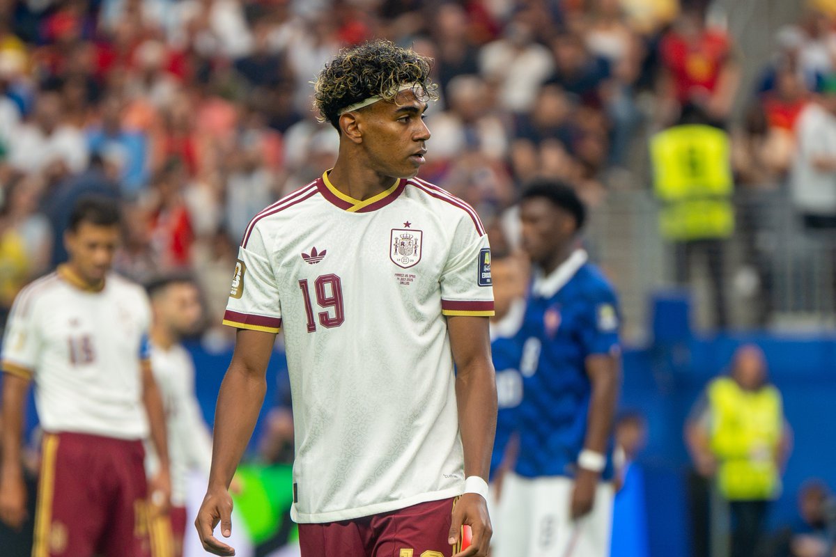 MiroTiper's tweet photo. 42 competitive matches unbeaten.
10 straight Nations League wins.
Yamal: goals in three straight games.

Spain were not flawless against Czechia — but winning is now their default setting.

Who stops them?

Photo: Bryan Berlin/WikiPortraits, CC BY-SA 4.0
https://t.co/rn8tWQUmHI https://t.co/kd0jVFALKC
