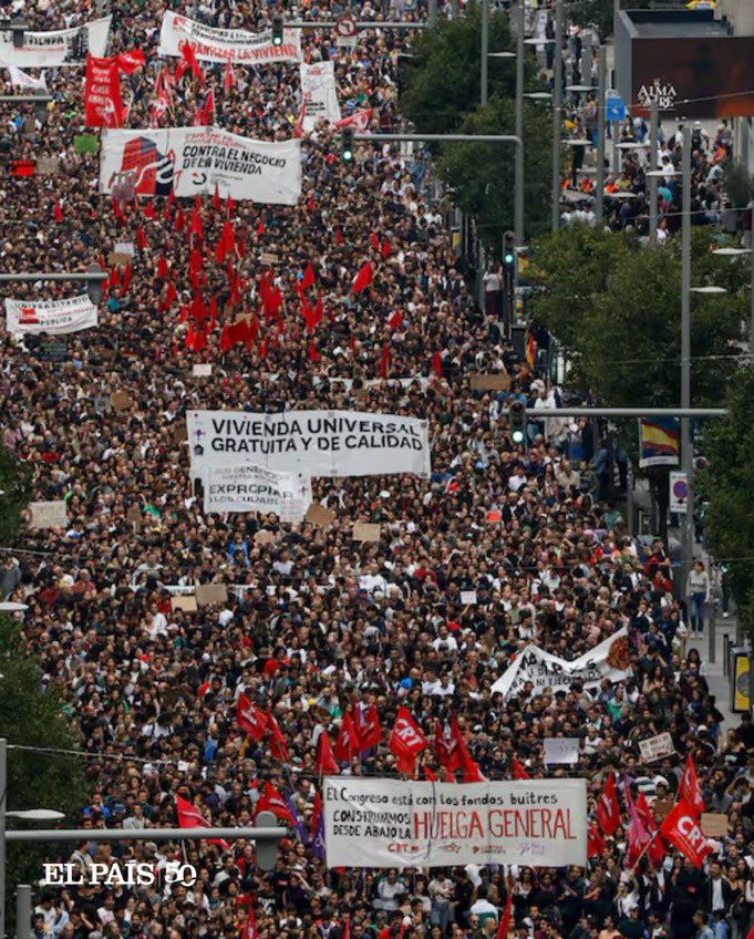 paco_sanz's tweet photo. hace 2 años y medio nacía CJS bajo el lema "Volver a creer que la revolución es posible"

estos días es inconcebible no sentirse entusiasmado: es nuestro momento generacional, están siendo los días más bonitos de nuestra vida. Hemos vuelto a creer que la revolución es posible ❤️‍🔥 https://t.co/Xd70ucrxcu