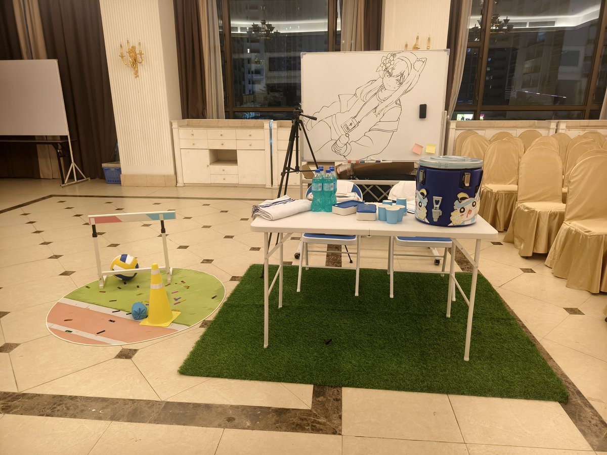 BaiJinGaoLan2's tweet photo. 广州bao体玛置景展示,欢迎大家找我玩,明天细化黑板画和场景
#碧蓝档案 #伊落玛丽 #蔚蓝档案 #我们都是画画人 #体操服 #体玛 #cosplay #置景 #bao #蔚蓝档案中秋创作征集 https://t.co/Vbb1XsSk9w