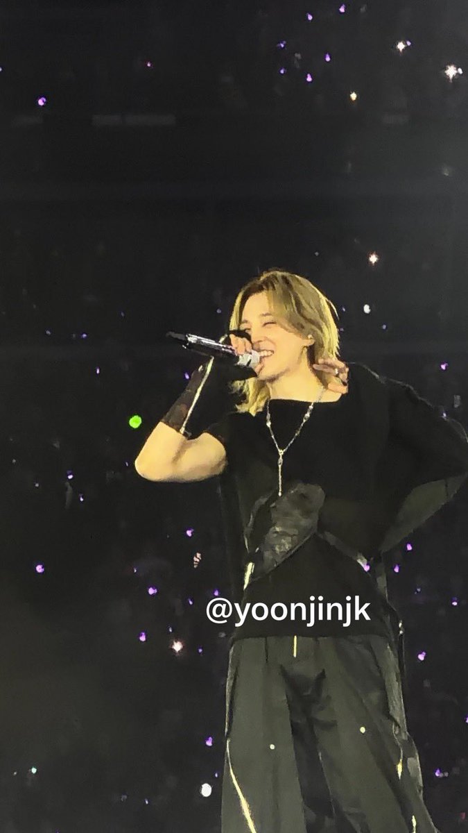 yoonjinjk's tweet photo. AYER TERMINÉ DE CONFIRMAR QUE PARK JIMIN ES LA PERSONA MÁS PRECIOSA DEL UNIVERSO ENTERO

TUVE AL ÁNGEL MÁS HERMOSO Y MARAVILLOSO FRENTE A MIS OJOS TE AMO JIMIN REGRESA PRONTO A COLOMBIA 🇨🇴 https://t.co/qwX4CB2FqX