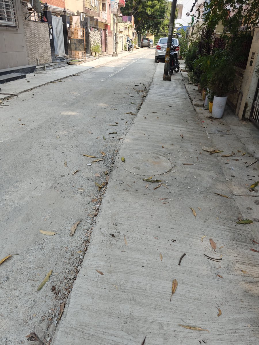 shubham5544's tweet photo. @ashishsood_bjp @BJP4Delhi DEAR ASHISH SOOD JI, PLEASE NEW ROADS KA KAAM KRA DIJIYE C-2-C POCKET 12 JANAKPURI BLOCK ME , Sab nearby blocks me ban gyi hai bas hamare block me pending hai. Main road ka kaam ho rha hai uske saath block ki road bhi banba dijiye @CMODelhi @dcwestzone https://t.co/sHxdcWITiB