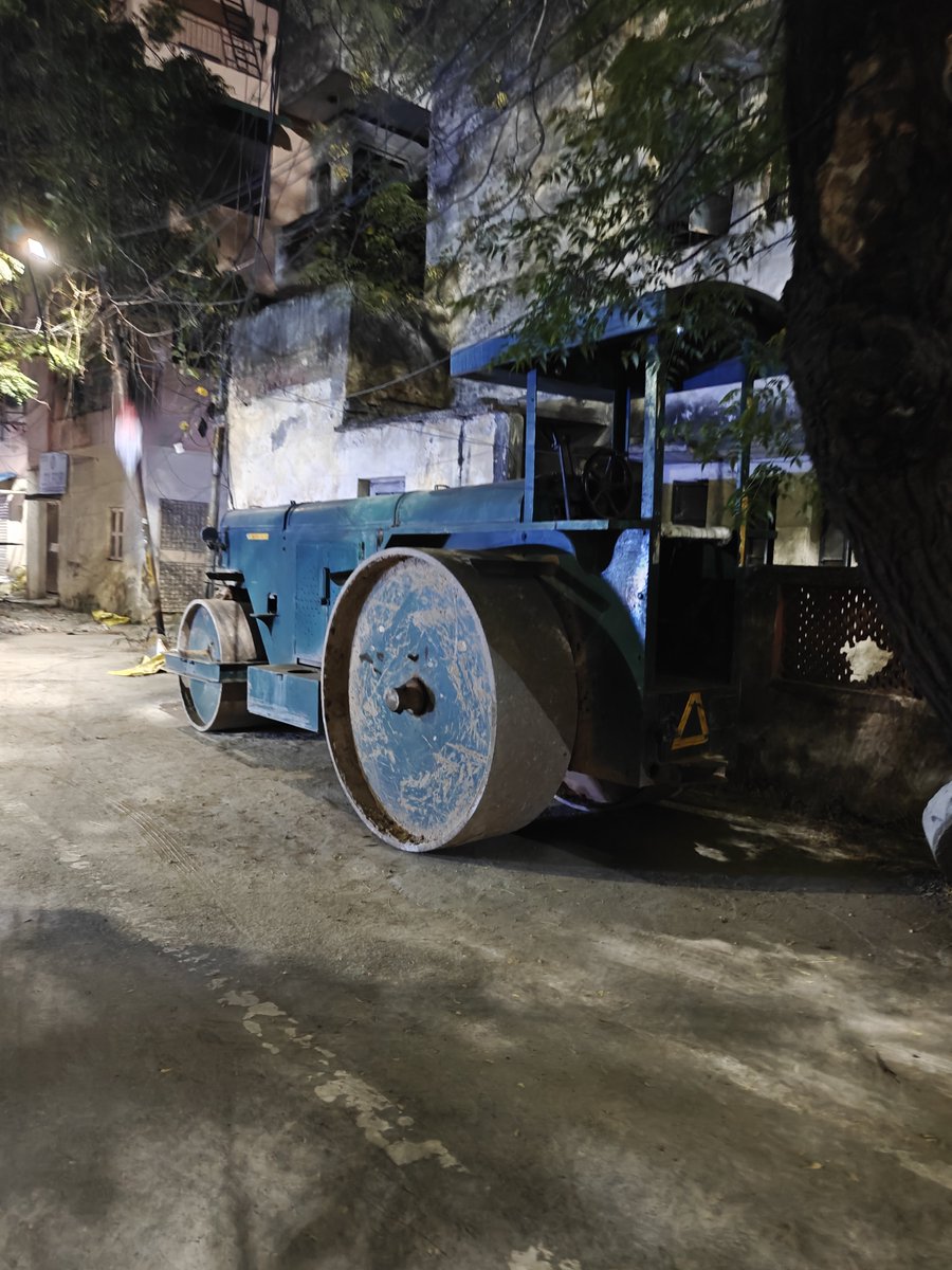 shubham5544's tweet photo. @ashishsood_bjp @BJP4Delhi DEAR ASHISH SOOD JI, PLEASE NEW ROADS KA KAAM KRA DIJIYE C-2-C POCKET 12 JANAKPURI BLOCK ME , Sab nearby blocks me ban gyi hai bas hamare block me pending hai. Main road ka kaam ho rha hai uske saath block ki road bhi banba dijiye @CMODelhi @dcwestzone https://t.co/sHxdcWITiB