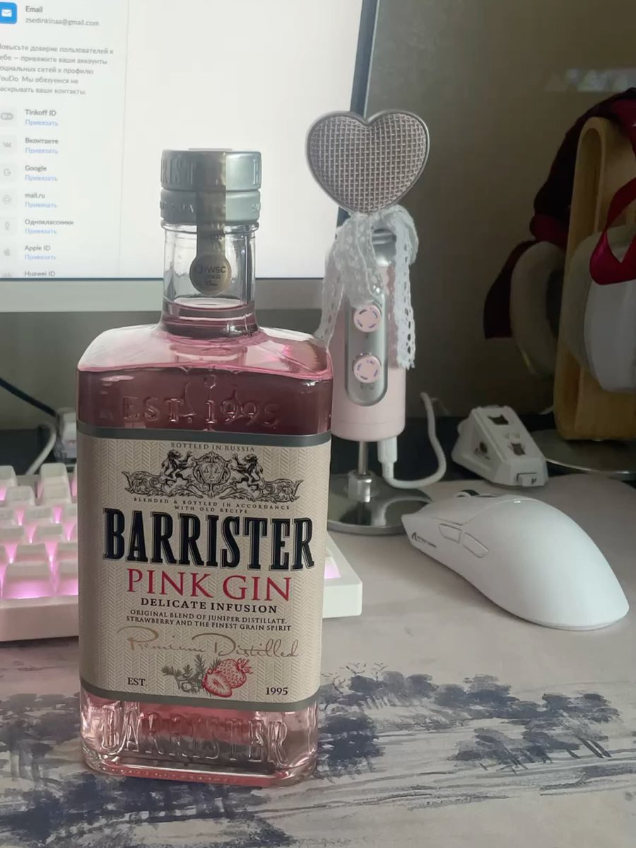 vellumettte's tweet photo. going to partake in some day drinking.. anybody wanna join? https://t.co/AJBdoYLk0C