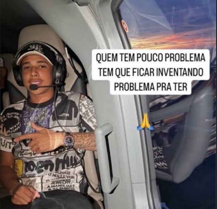 REDREDdowoojin's tweet photo. @pinknoirfiles https://t.co/8Q0wfI0mAL