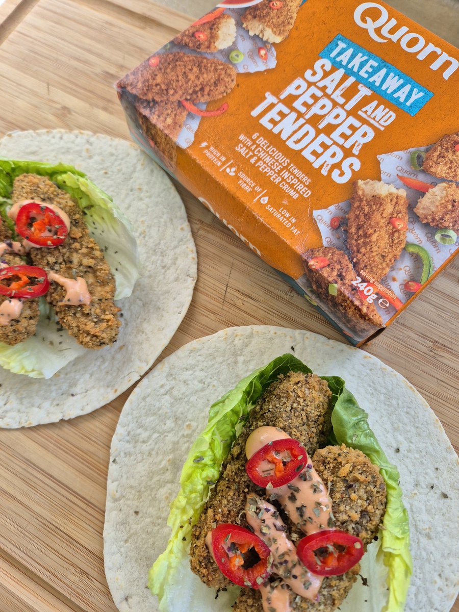 greenheart03's tweet photo. AD ใQuorn Takeaway Range โข
๐ Salt & Pepper Tender Wraps
๐ United Kingdom ๐ฌ๐ง
#Quorn #meatless #homemade #viral #snacks #collab #viralfood #meatfree #dinner #burgers #tenders #mealideas #easyrecipes #homecooking #comfortfood #britishfood #influencer #fyp #healthy #england #uk https://t.co/qjZibIGMon