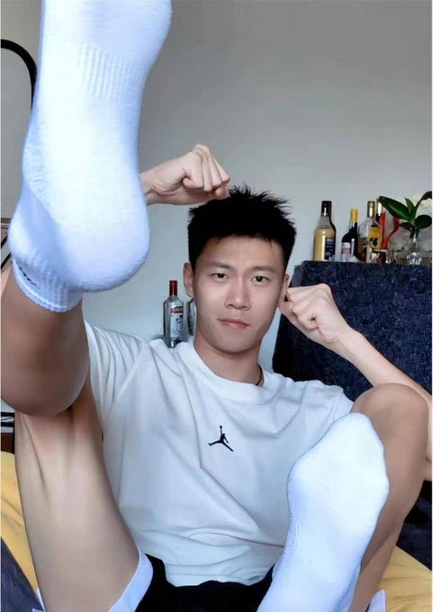 MelissaCrulpg9's tweet photo. 完整版视频合集在个人简介👆 https://t.co/h5SOhwTs2m