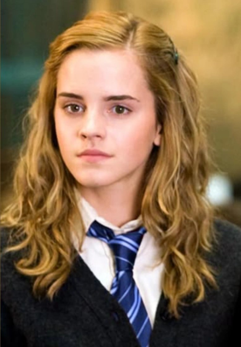 churki24's tweet photo. “Dark eyes, brown, curly hair, buck teeth, convex nasal bridge, proclivity to intellectualism.”

“Luna, what the hell are you talking about?”

“Nothing Hermione, also, is it true that your parents are “dentists”?” https://t.co/GmENyKYfqP