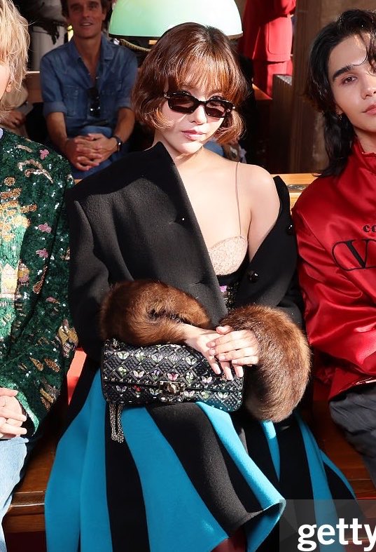 freen__brainrot's tweet photo. WHAT IN THE ACTUAL FVCKKKK😭😭😭😭😭

#ValentinoSS27xFreen
SAROCHA X VALENTINO PFW SS27 https://t.co/1QwXTGDRDh
