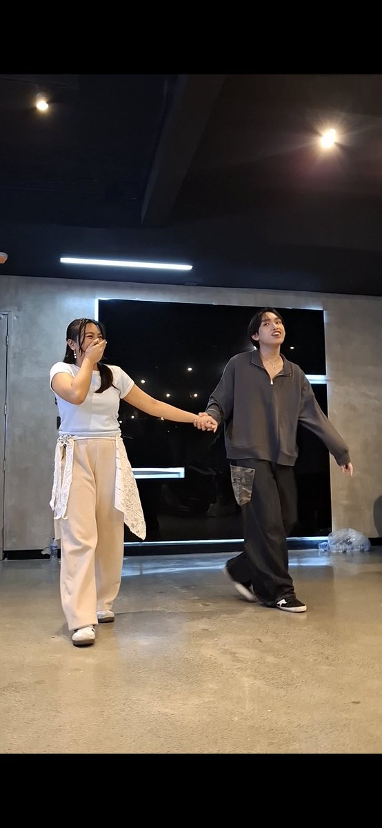 luvlyashjc's tweet photo. naririnig ko pa rin lahat ng "pambato ko toh!" and "ang galing mo" comments from axl grabeeee ang cute cute napasayaw pa ako with sir jonald dahil sa kanya HAHAHAHAHHA https://t.co/vbCQqiaG9x