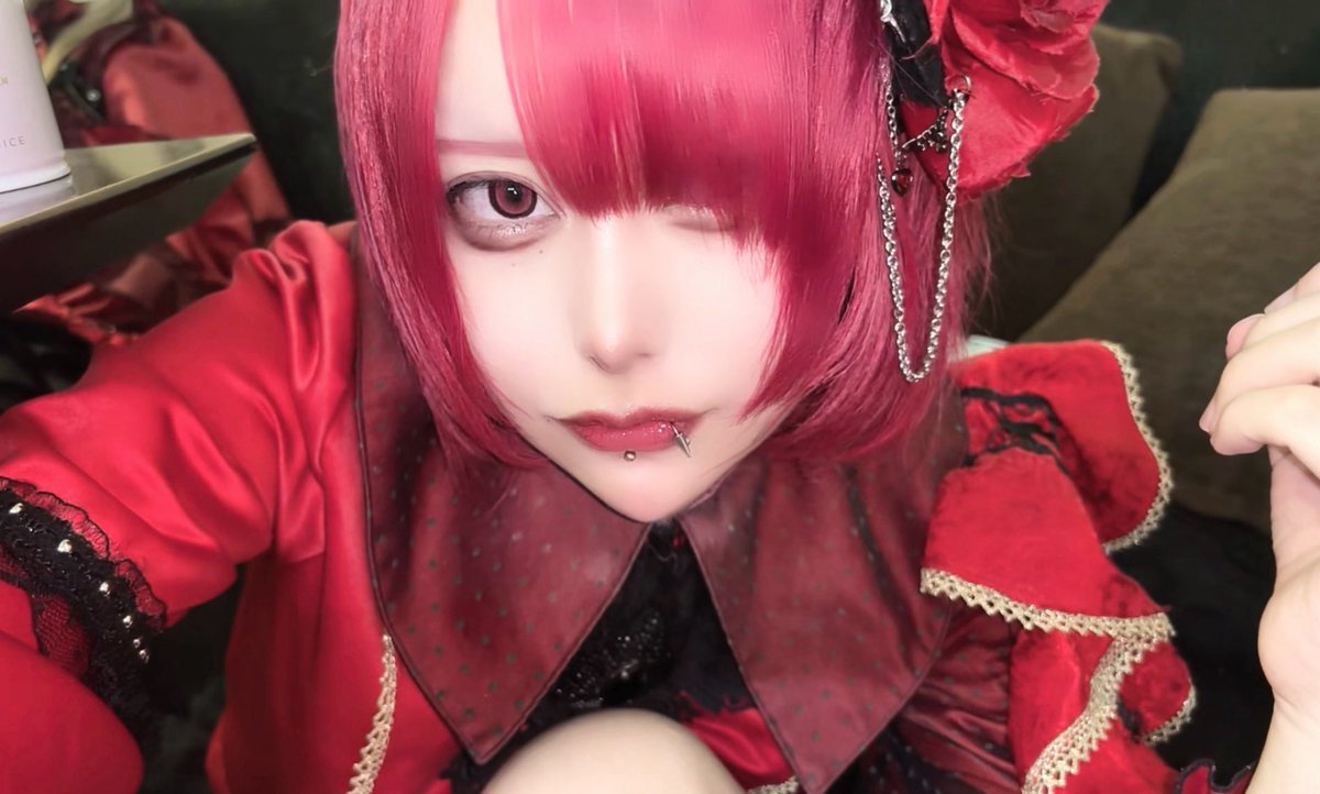 alice_RuRU3's tweet photo. 赤い靴 履いてお出かけよ🥀 https://t.co/R70IYueP6J